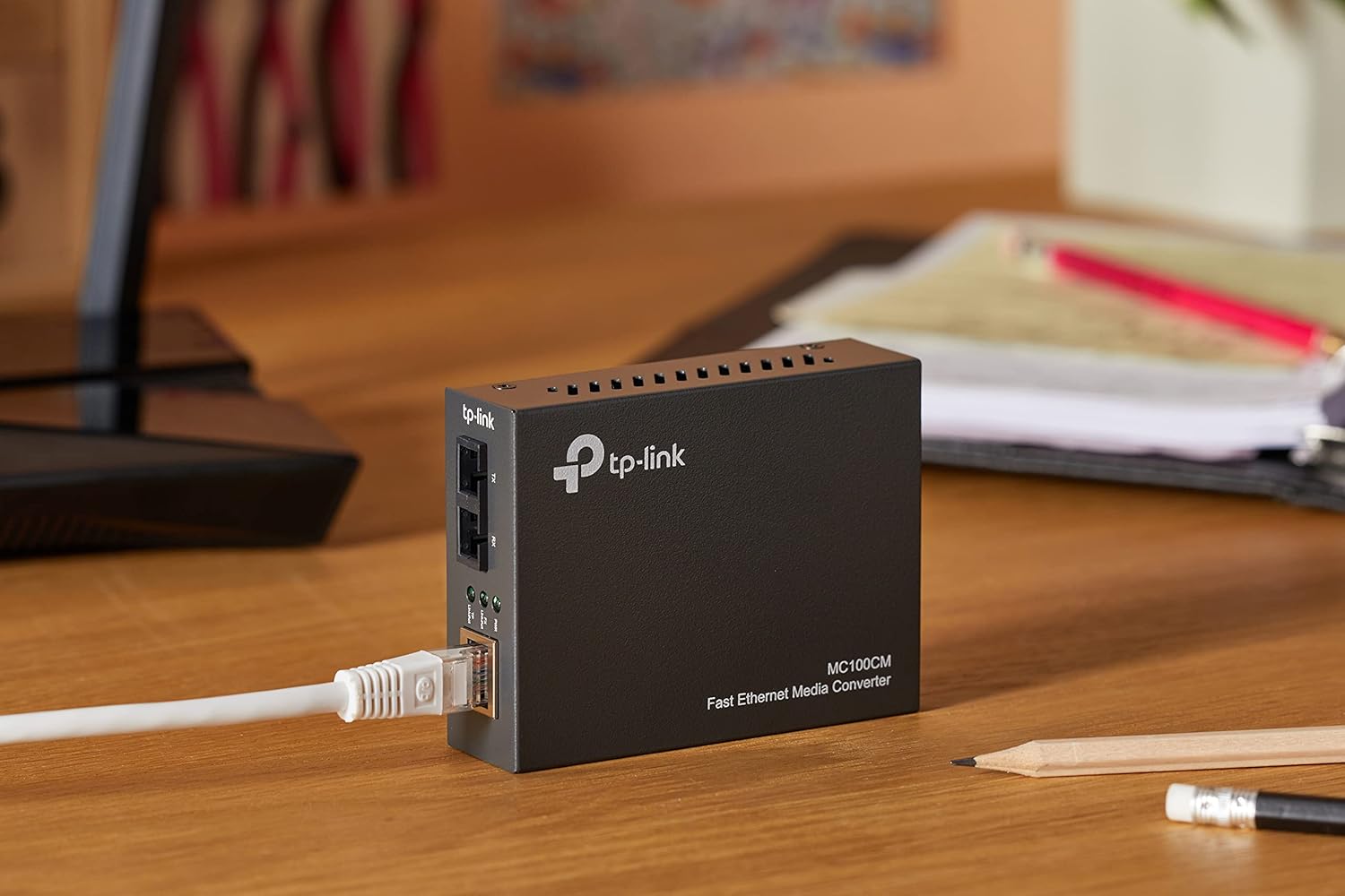 TP-Link 10/100M RJ45 to 100M Full-Duplex Multi-Mode SC Fiber Converter ( MC100CM)