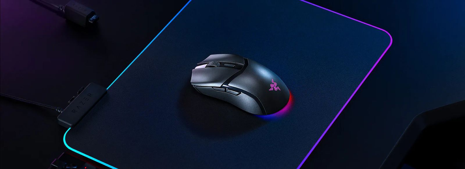 Razer Cobra HyperSpeed Gaming-Maus Rechts, Wireless (RF & Bluetooth) und kabelgebunden, USB-C Aufladbar, 26000 DPI, RGB, Schwarz