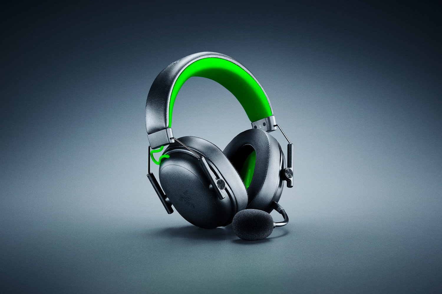 Razer BlackShark V3 X HyperSpeed Gaming Headset Kabellos & Verkabelt, 2,4 GHz Wireless Bluetooth USB-A Empfänger 3,5 mm THX Spatial Audio 70 h Schwarz/Grün