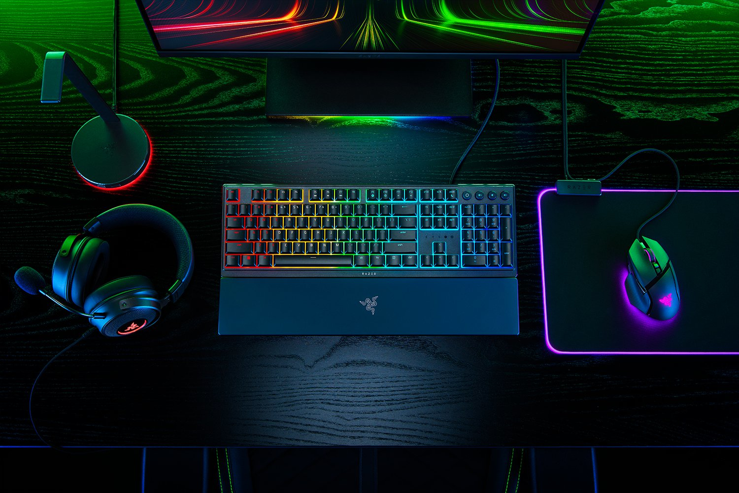 Razer Ornata V3 Gaming Keyboard Media Buttons Mecha-Membrane Switches RGB USA Layout QWERTY ISO