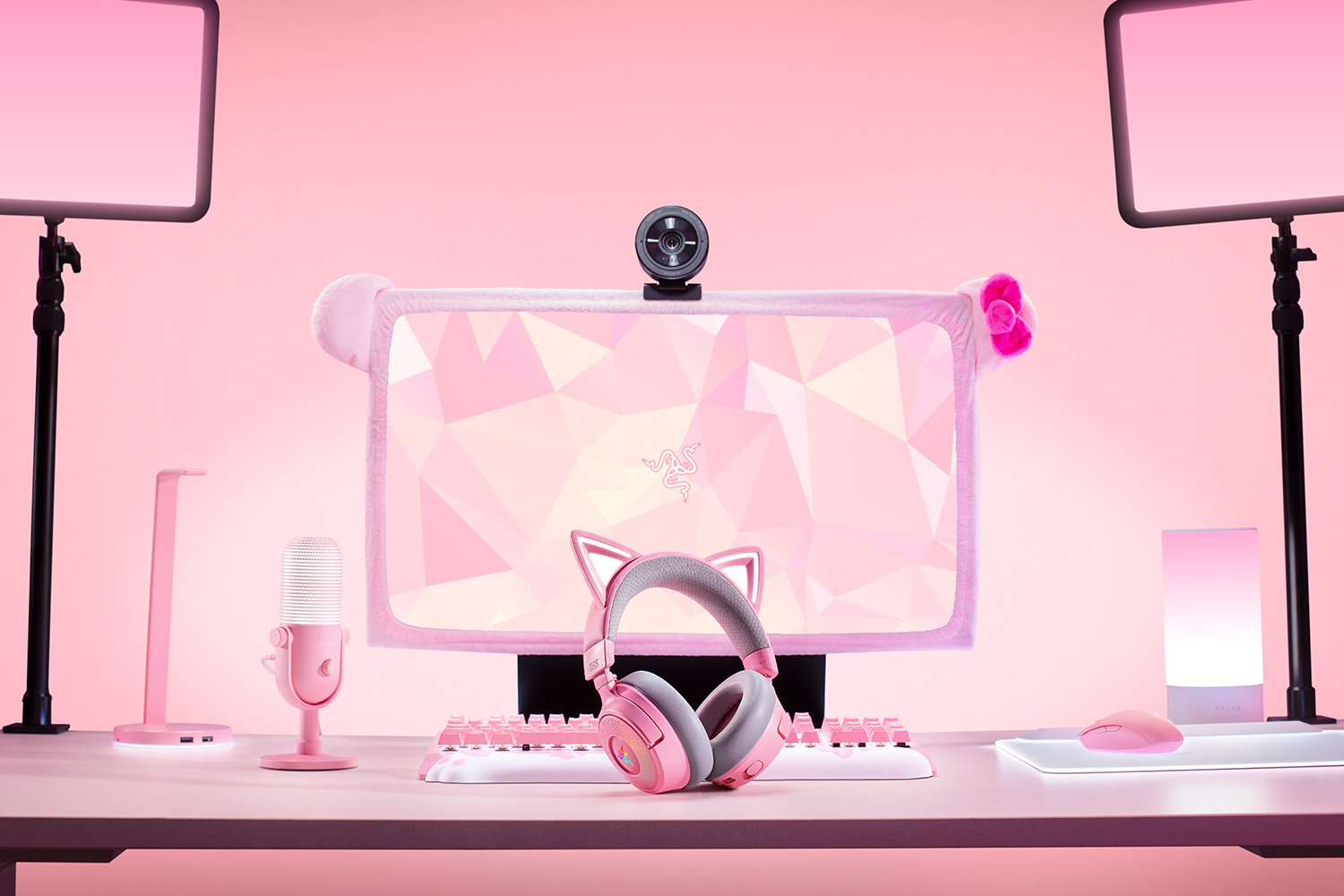 Razer Kraken Kitty V3 Pro Quartz Gaming Headset, Verkabelt & Kabellos, USB Typ-A, Bluetooth 5.3, Boom-Mikrofon, Rose