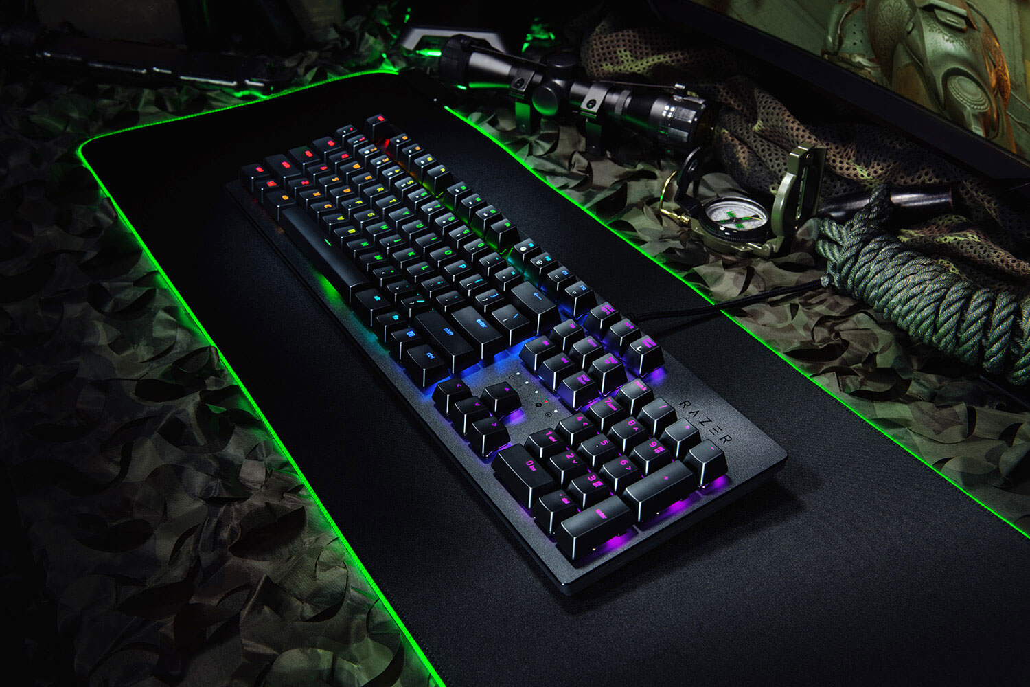 Razer Huntsman Gaming Keyboard Opto-Mechanical Purple Switches RGB PRT Layout QWERTY