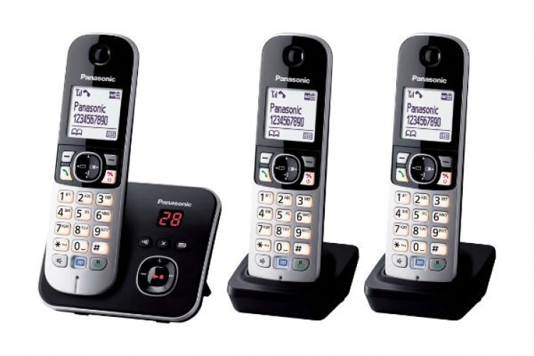 Panasonic KX-TG6823GB DECT-Schnurlostelefon mit Anrufbeantworter (3 Mobilteile, strahlungsarm, Eco-Modus, GAP-Telefon, Festnetztelefon) Schwarz