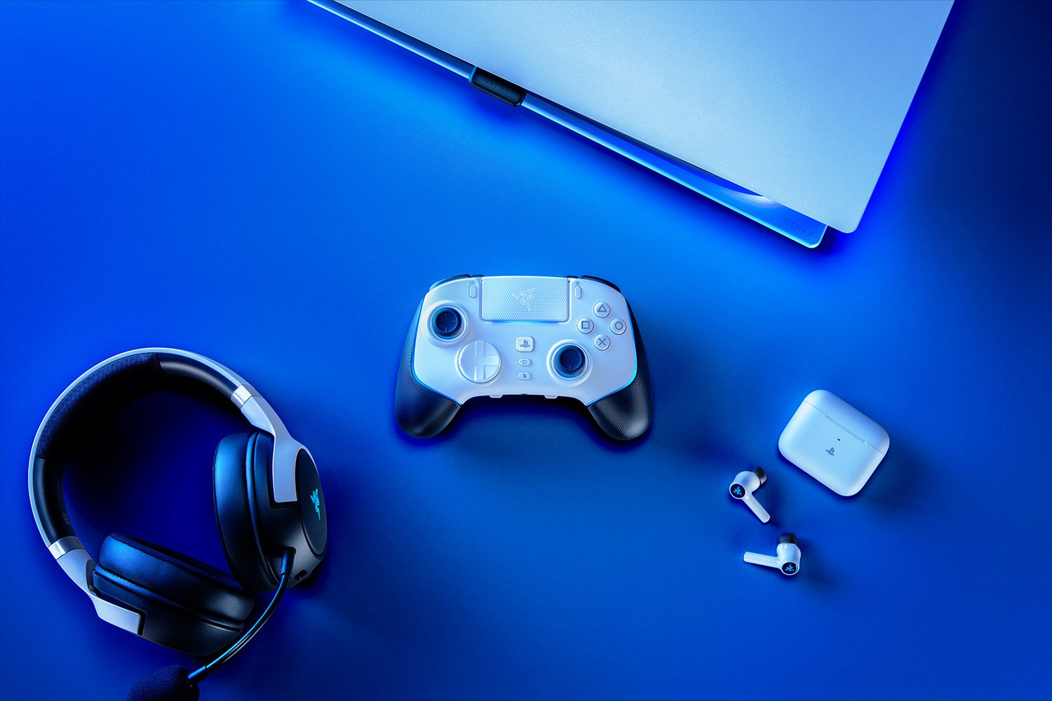 Razer Wolverine V2 Pro Gaming Controller Gamepad Wireless RF + USB for PS5 PC White