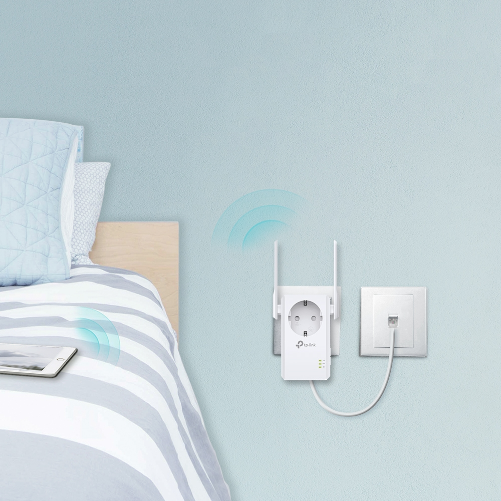 TP-Link 300 Mbit/s-WLAN-Repeater mit integrierter Steckdose