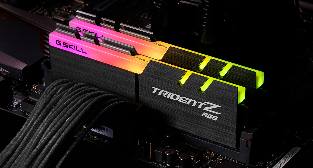 G.Skill Trident Z RGB F4-3600C18D-32GTZR Arbeitsspeicher 32 GB (2x16) DDR4 3600 MHz CL18, RGB, 288-pin DIMM, 1.35 V, XMP 2.0