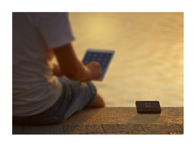 TP-Link M7350 Mobile 4G/LTE WLAN Router bis zu 150 Mbit/s Download 50 Mbit/s Upload Hotspot TFT Display Micro-SD Slot Black v8.0