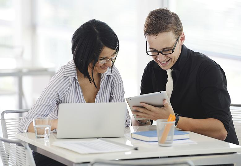 Netgear 6000451 Externe 5G MIMO SMA-/TS9-Antenne (bis zu 2,5 dBi Signalverstärkung für 5G/4G Mobile Hotspots und LTE Router, 4G/5G Antenne, Kabellänge 100 cm mit 2X TS-9 oder SMA-Anschlüssen)