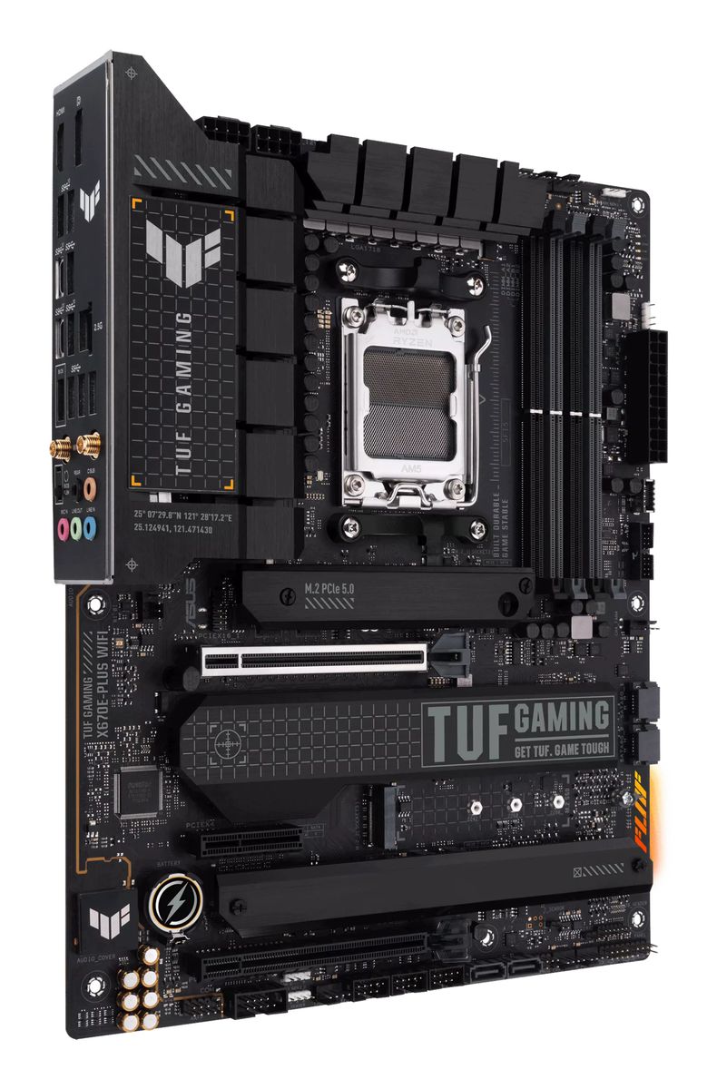 ASUS TUF GAMING X670E-PLUS WIFI Mainboard, AMD X670, Sockel AM5, DDR5, PCIe 5.0, WiFi 6E, 2.5Gb LAN, 7.1 Audio, ATX