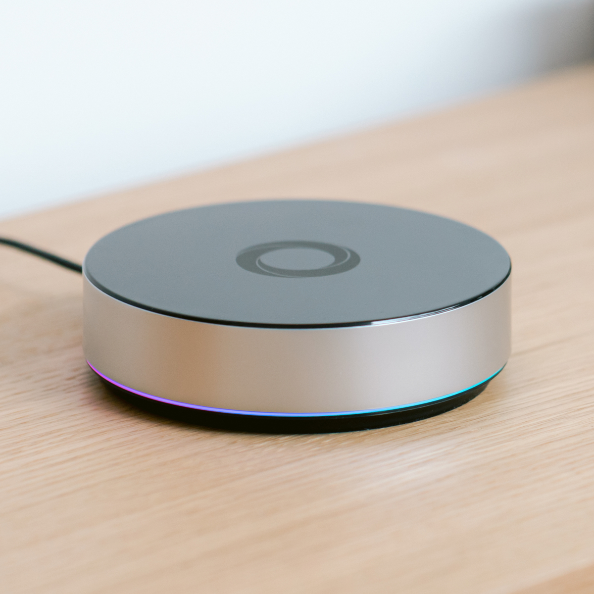 Homey HOMEY-BRIDGE-EU-01 Bridge, kabellos, WLAN, Bluetooth, ZigBee, Alexa & Google Assistant, Schwarz/Silber