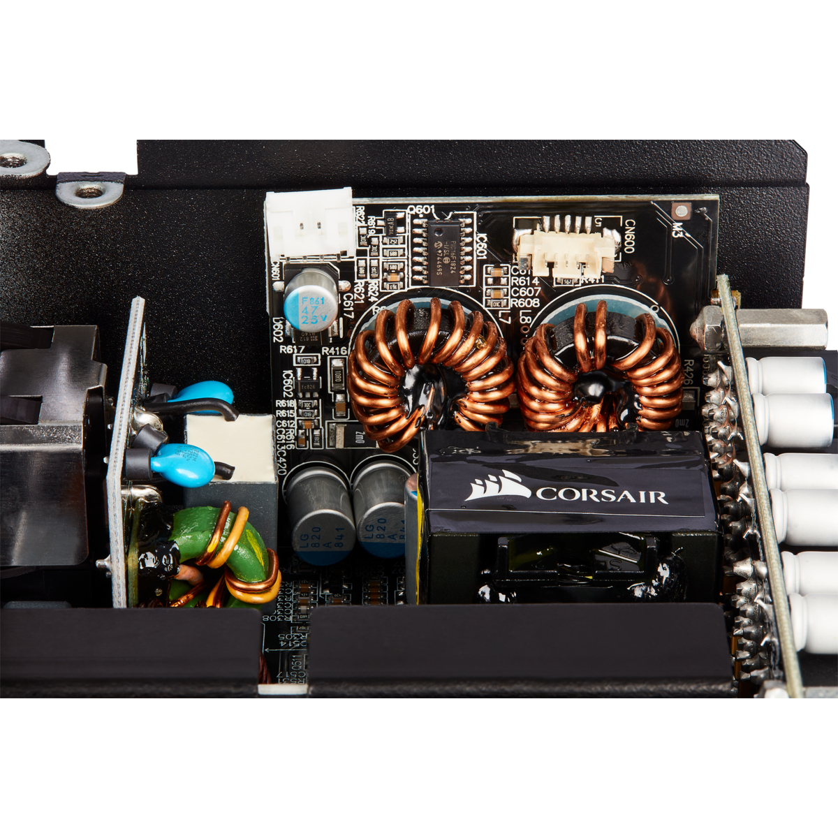 Corsair SF750 SFX-Netzteil 750 W 80 PLUS Platinum, vollmodular, 92 mm Lüfter, ATX 24-pin, Schwarz