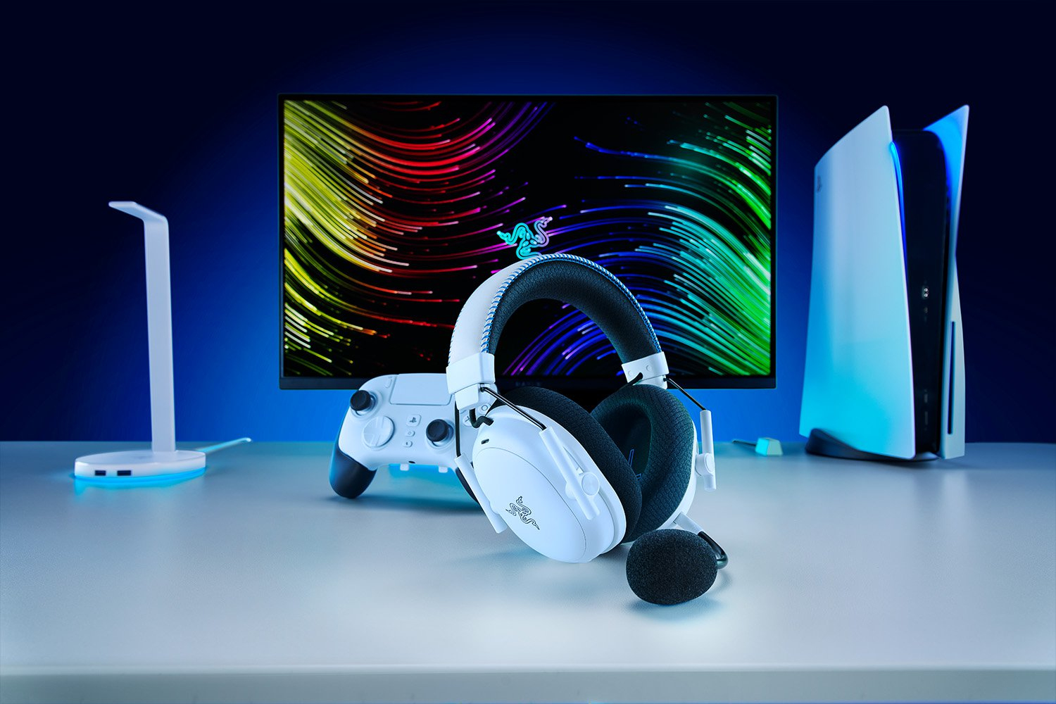 Razer BlackShark V3 Pro Kabelloses Gaming-Headset, ANC Hybrid, Triforce 50-mm-Treiber, HyperSpeed 2,4 GHz, THX Spatial Audio, USB-A & 3,5 mm, PS5/PC, Weiß
