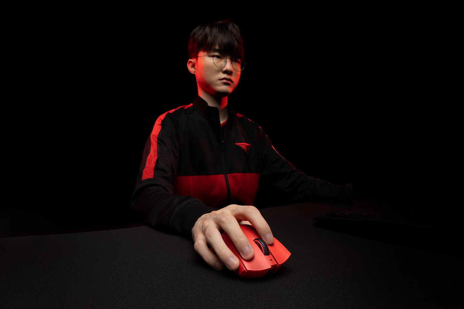 Razer DeathAdder V3 Pro Faker Edition Gaming Mouse Wireless RF + USB-C 30.000 DPI