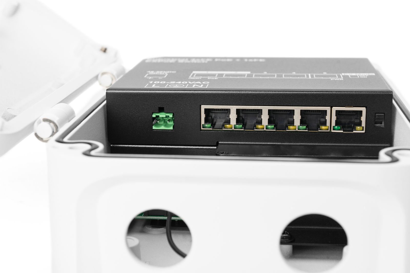DIGITUS Outdoor PoE+ Netzwerk-Switch - 4 PoE-Ports + 1x Uplink - 100 MBit/s - Reichweite bis 250 m im EX-Mode - IP67 Outdoor - 100 MBit/s - 4+1 Port