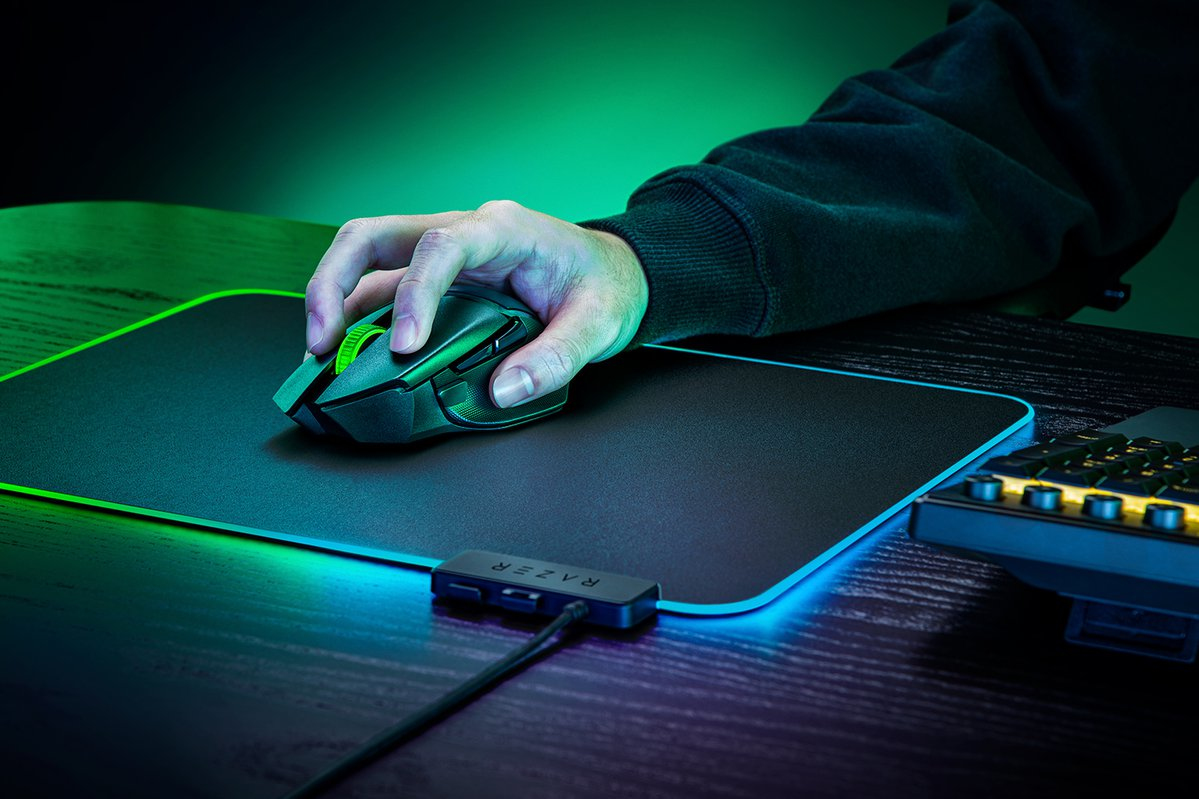 Razer Basilisk V3 X HyperSpeed Gaming Mouse Dual Wireless 18.000 DPI Ergonomic Chroma RGB Black