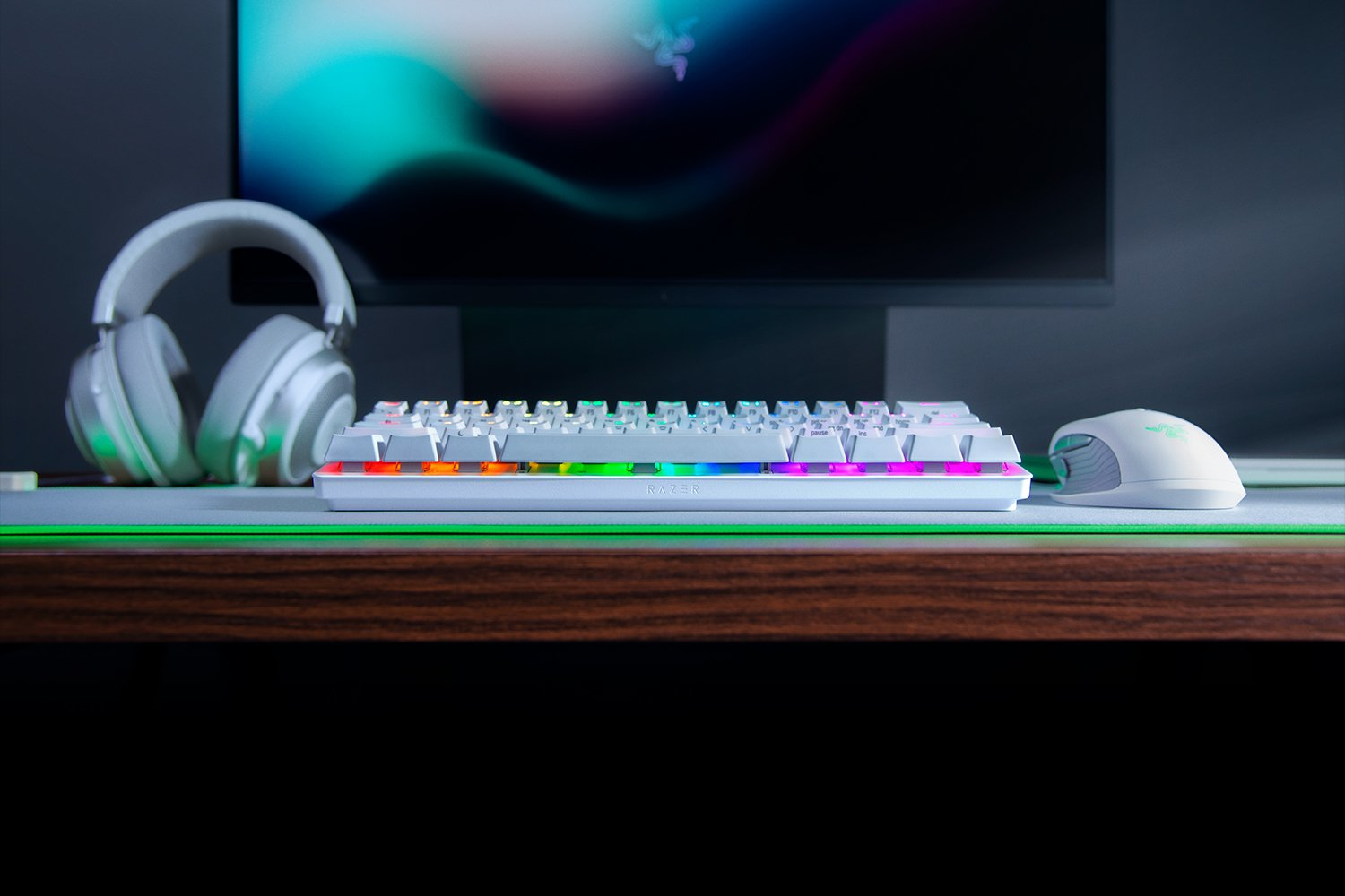 Razer Huntsman Mini Gaming Keyboard Optical Purple Switches Chroma RGB DEU Layout QWERTZ