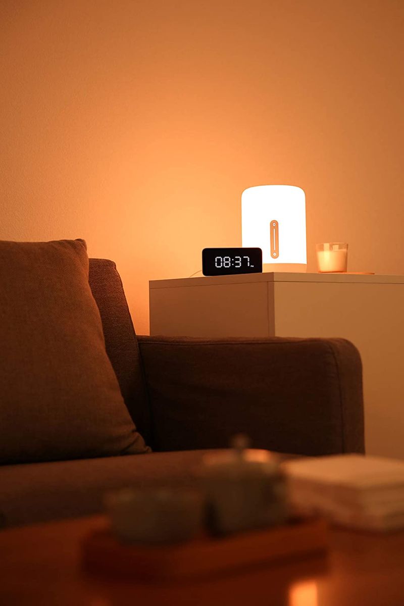 Xiaomi Mi Smart Bedside Lamp 2 Nachttisch- Stimmungs- & Ambientelampe Dimmbar,16 Mio Farben frei wählbar iOS/Android Appverbindung via Mi Home App Unterstützt Sprachassistenten z.B. Amazon Alexa Nachttischlampe Single