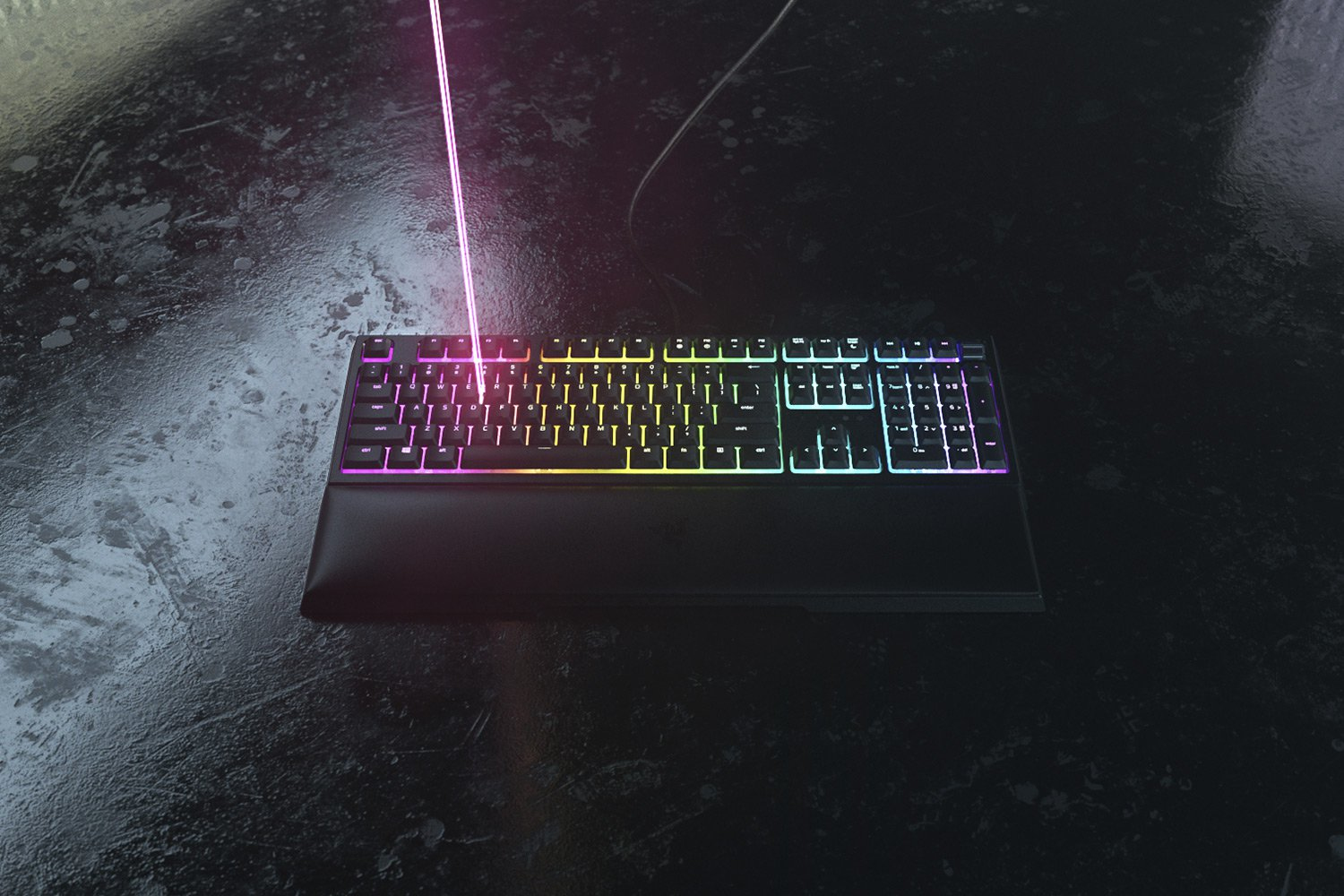 Razer Ornata V2 Gaming Keyboard Mecha-Membrane Switches Chroma RGB RU-Layout