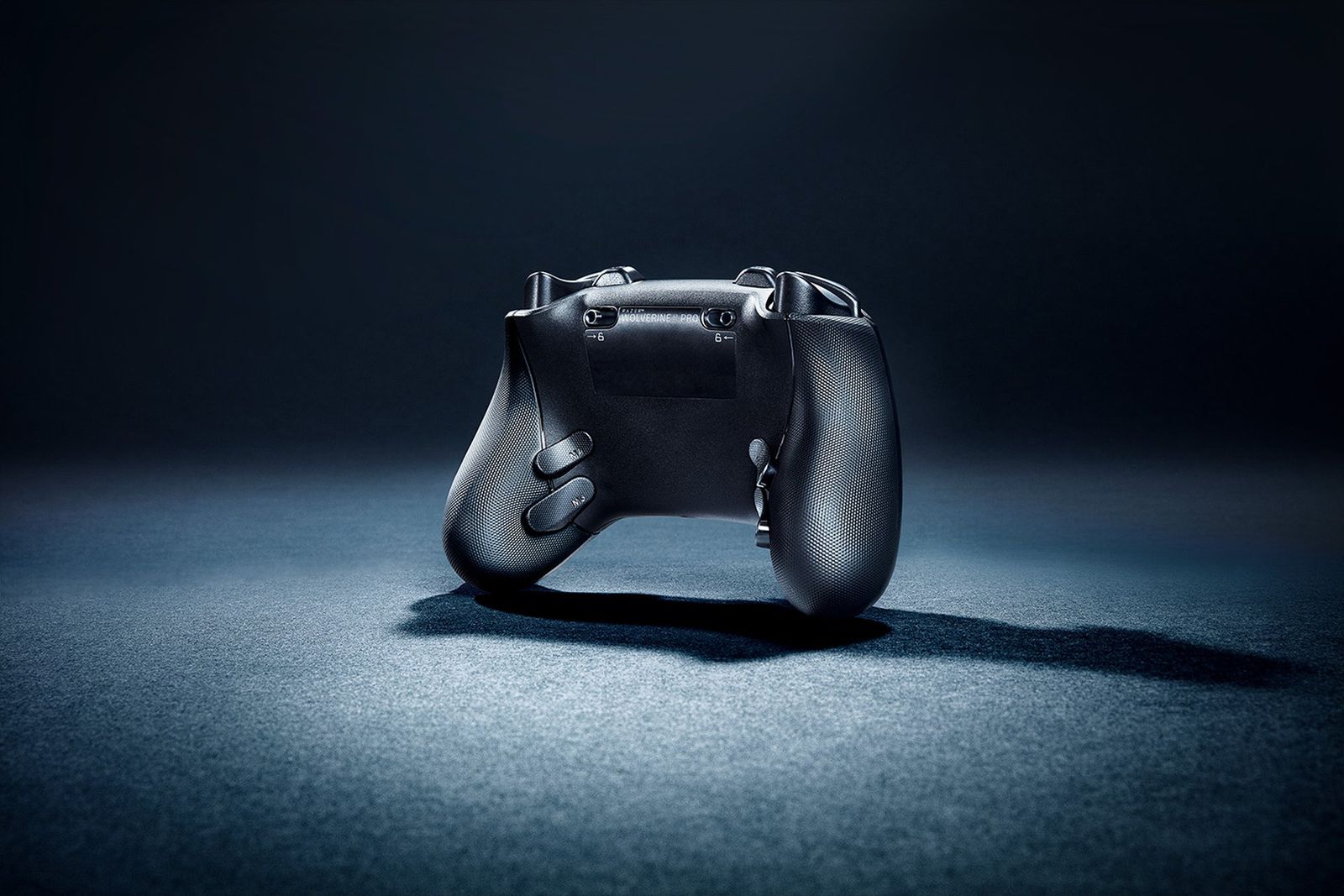 Razer Wolverine V3 Pro - Kabelloser Esports Controller für Xbox & PC (HyperSpeed Wireless, Mecha Tactile Action Buttons, Anti-Drift Hall Effect Analog Sticks, haptische Vibrationen) Schwarz