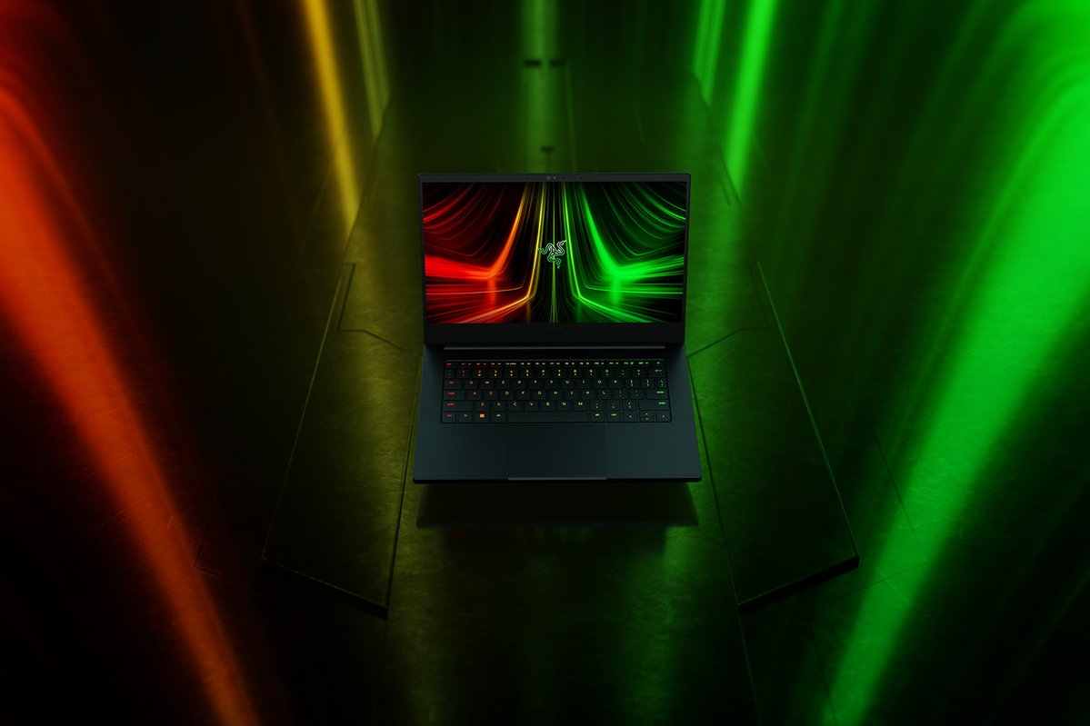 Razer Blade 14 Notebook 14" 2160p Ryzen 9 6900HX RTX 3070 Ti 16GB RAM 1TB SSD DE-Version
