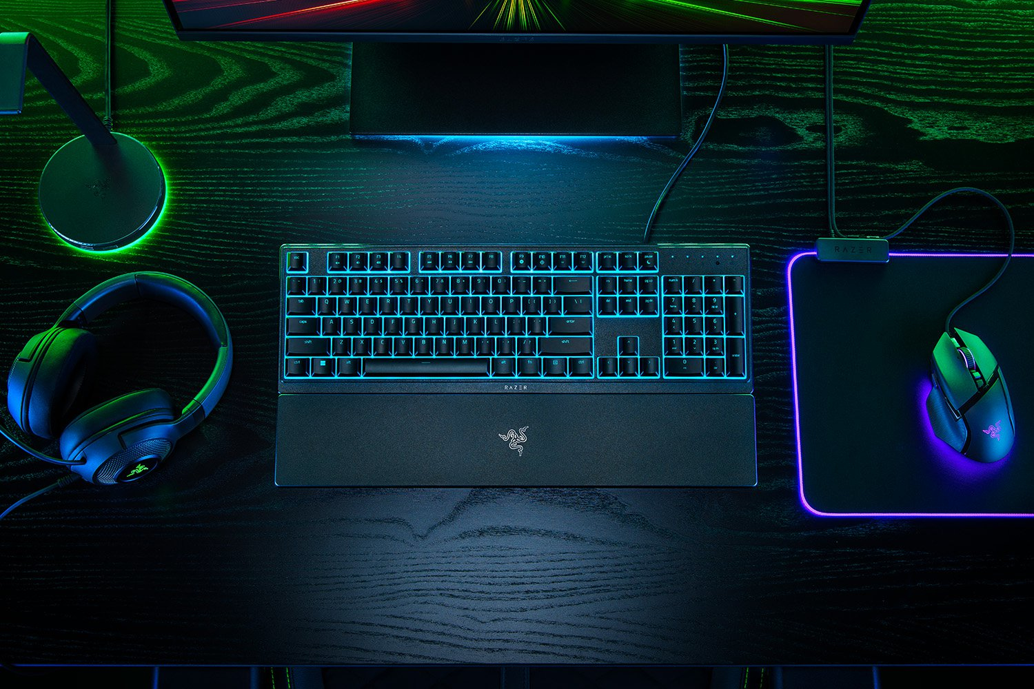 Razer Ornata V3 X Gaming Keyboard Membrane Switches Chroma RGB DEU Layout QWERTZ