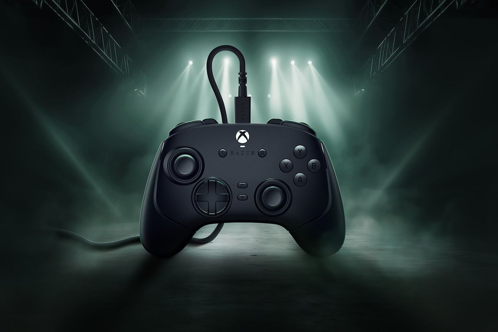 Razer Wolverine V3 Tournament Edition - Kabelgebundener Esports Controller für Xbox X|S & PC (Mecha Tactile Action Buttons, Pro HyperTriggers, 8-Wege D-Pad, 3m USB-C Kabel) Schwarz