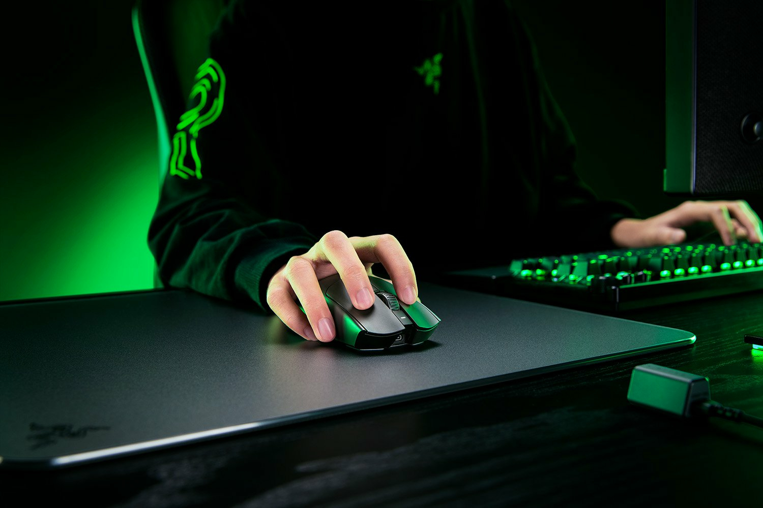 Razer Viper V3 Pro Maus Gaming rechts RF Wireless + USB Type-C Optisch 35000 DPI