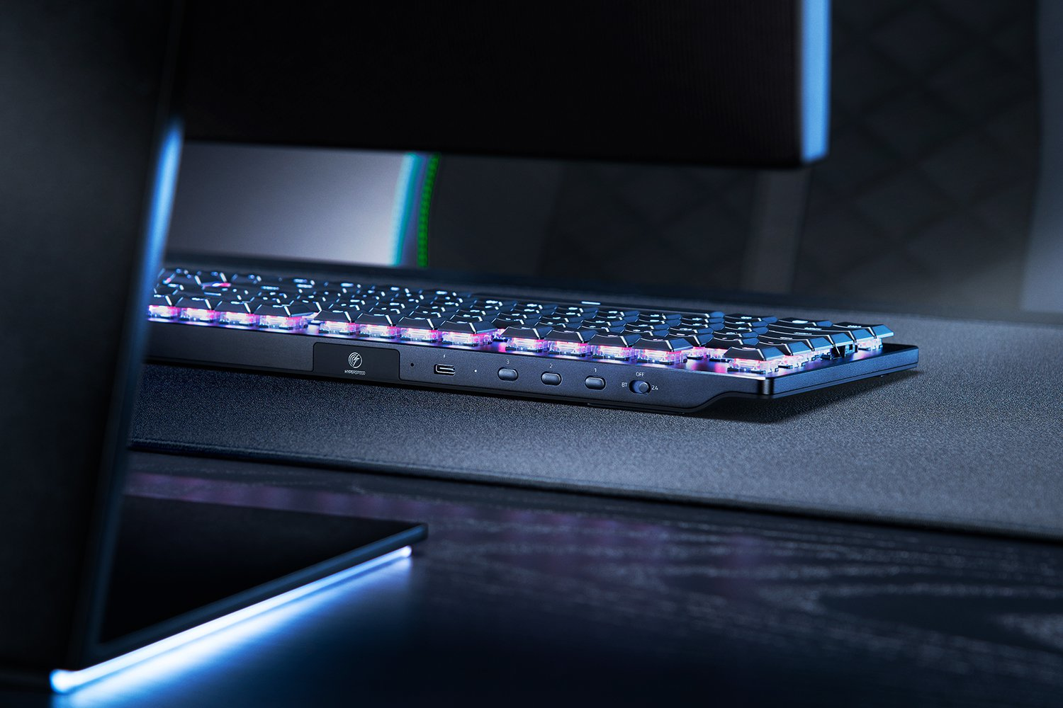 Razer DeathStalker V2 Pro TKL Gaming Keyboard Dual Wireless Optical Red Switches RGB DEU Layout QWERTZ