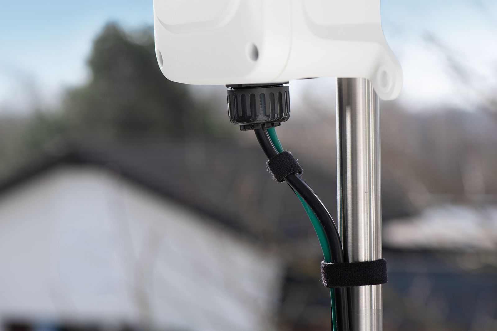 DIGITUS Outdoor PoE+ Netzwerk-Switch - 4 PoE-Ports + 1x Uplink - 100 MBit/s - Reichweite bis 250 m im EX-Mode - IP67 Outdoor - 100 MBit/s - 4+1 Port