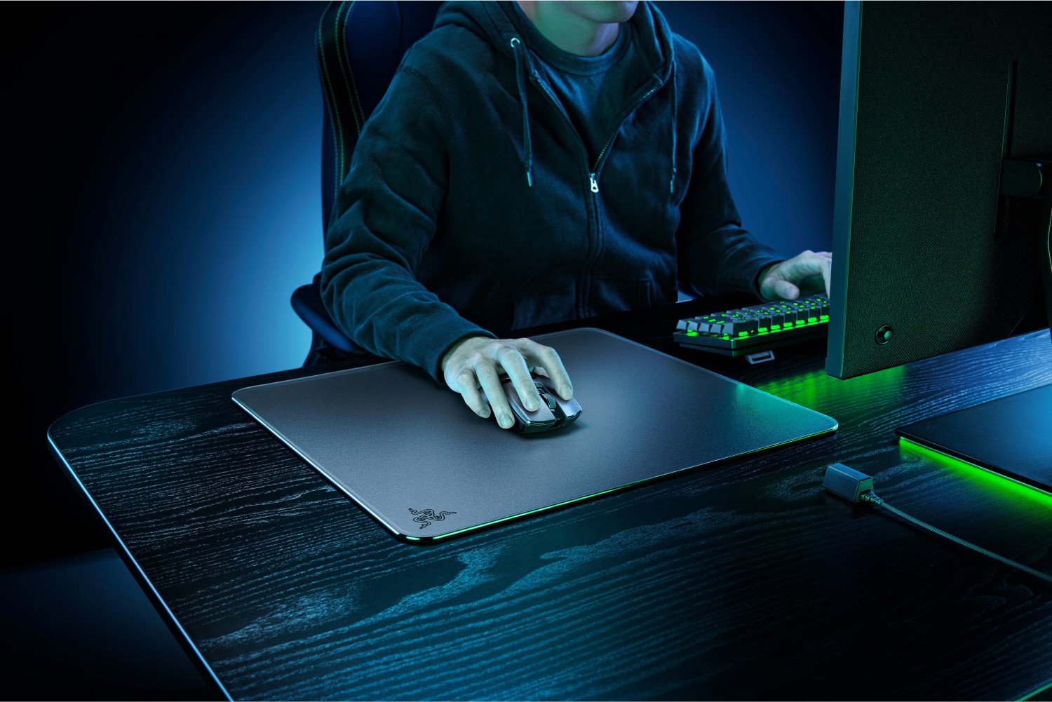 Razer Atlas Tempered Glass Gaming Mousepad Hard Ultra-Smooth Surface 450x400x5mm Black