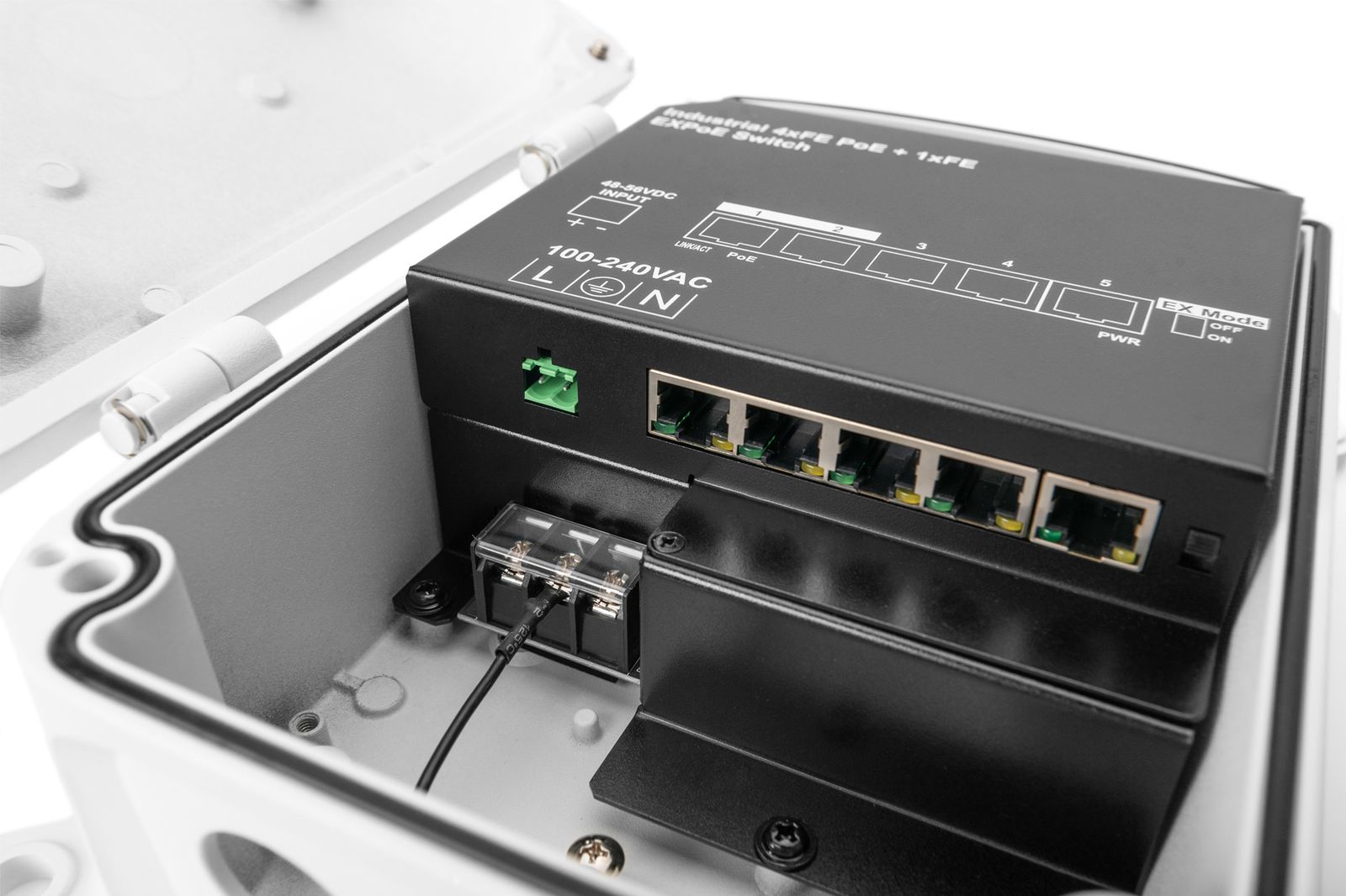 DIGITUS Outdoor PoE+ Netzwerk-Switch - 4 PoE-Ports + 1x Uplink - 100 MBit/s - Reichweite bis 250 m im EX-Mode - IP67 Outdoor - 100 MBit/s - 4+1 Port