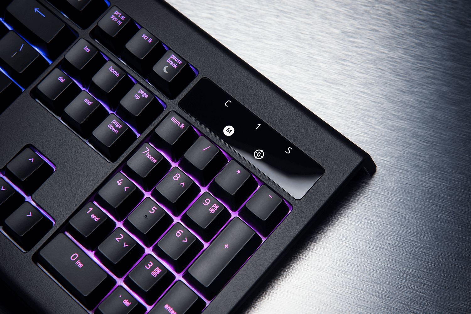 Razer BlackWidow Chroma V2 Gaming Keyboard Green Switches RGB - ITA Layout - QWERTY